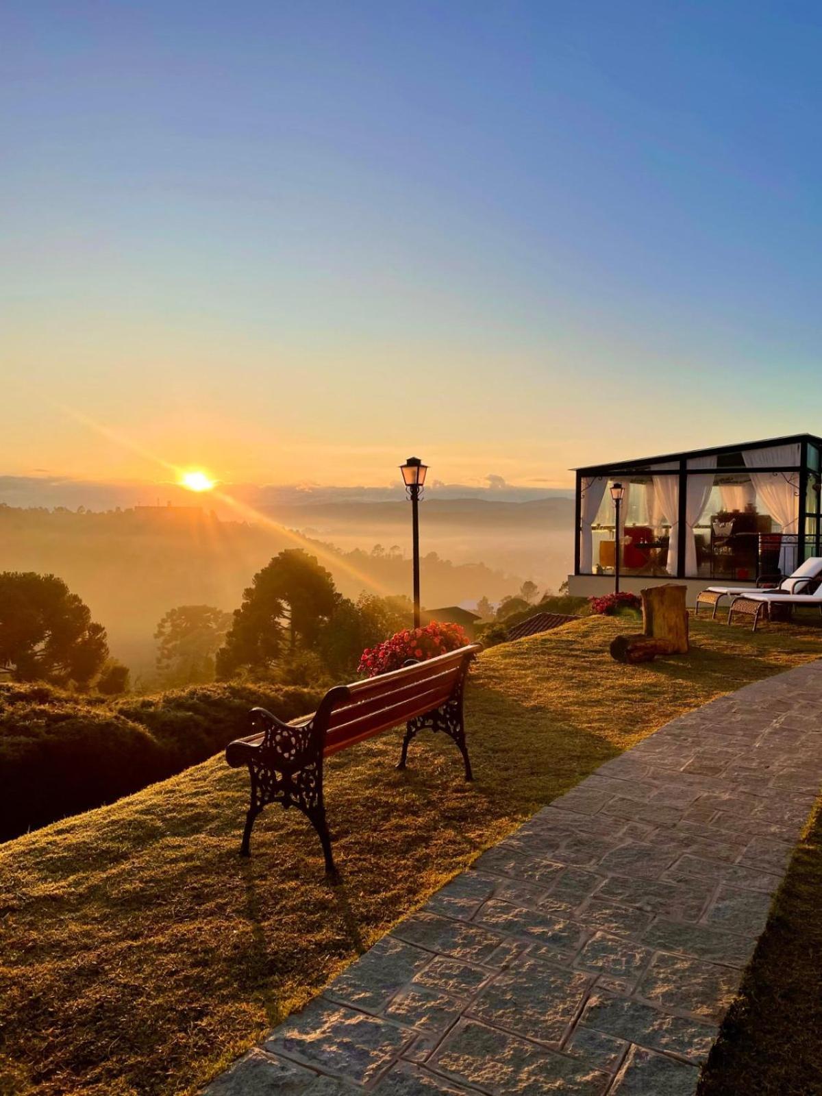 Pousada Ville Le Mont - Campos do Jordão Екстериор снимка